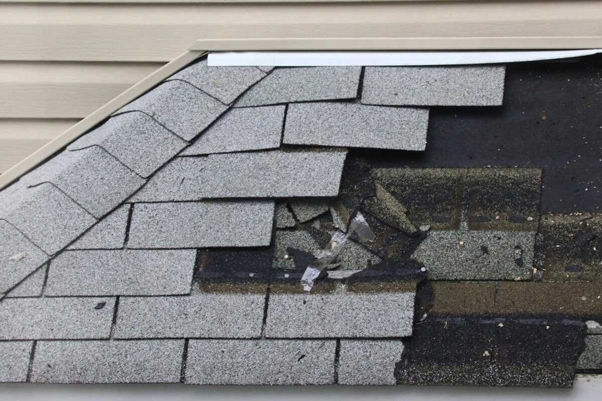 should you stay home during roof replacement​